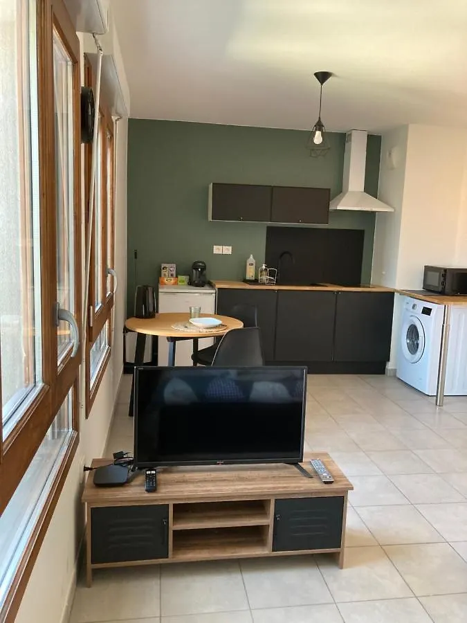 Appartement Très beau studio cosy zénith saint etienne 0*, Saint-Etienne (Loire)